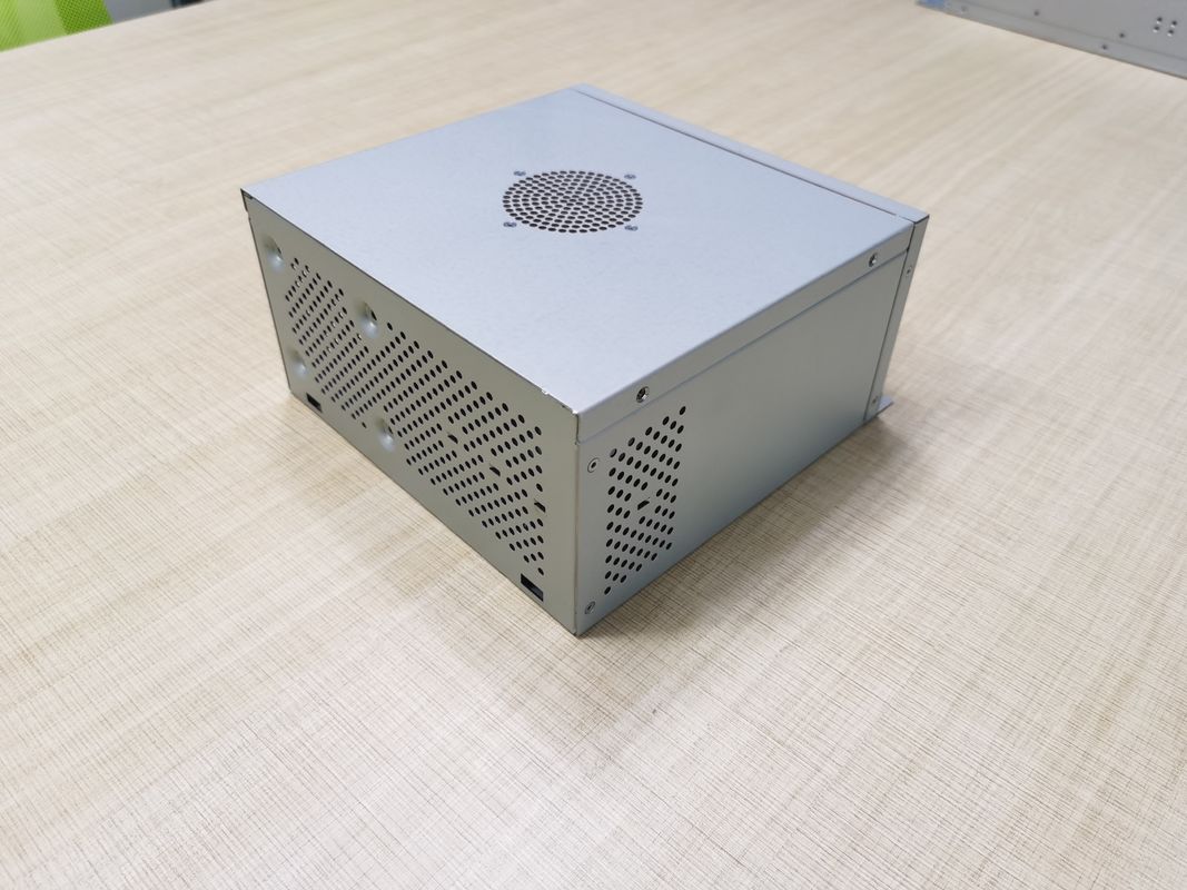 Fogli di metallo IPC Chassis Curvatura Network Cabinet Computer Case Gaming Pc Server Case